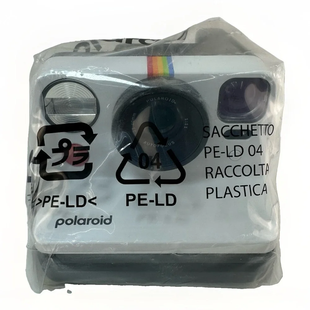 Polaroid Now Gen 2 Instant Camera White + B&W i-Type Film 8 Photos New